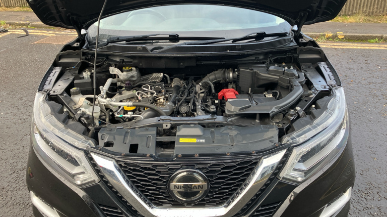 Nissan Qashqai 1.3 DiG-T Tekna 5dr Petrol Hatchback